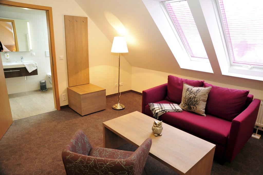 Bernstein Acamed Resort Nienburg  Pokoj fotografie